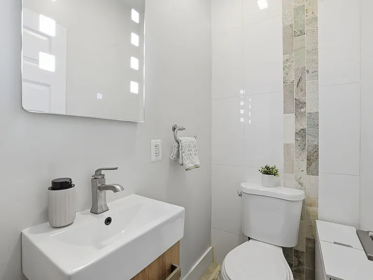 1117 Allison St NW #3 — Photo 17