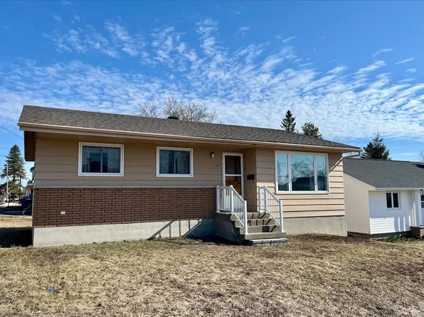 397 Russell St, Temiskaming Shores, ON P0J 1K0
