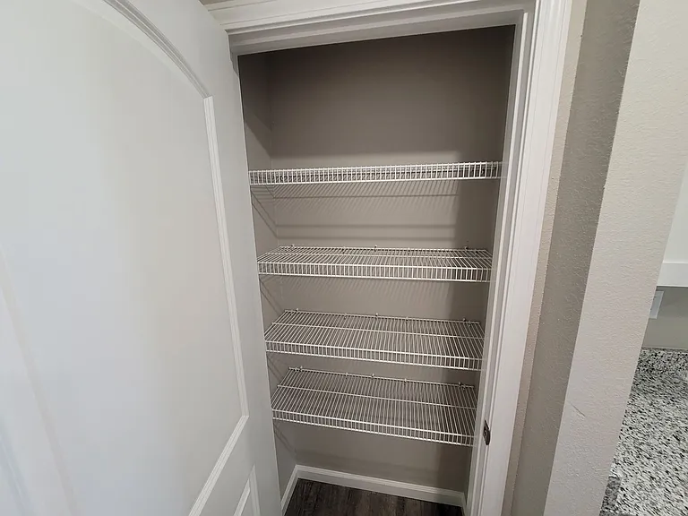 100 Whispering Meadows Dr — Photo 16