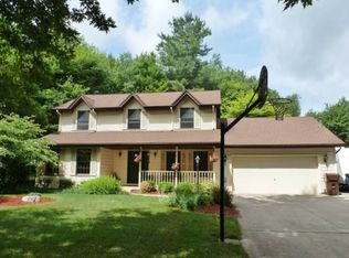 2745 N Waskevich Ln, Midland, MI 48642