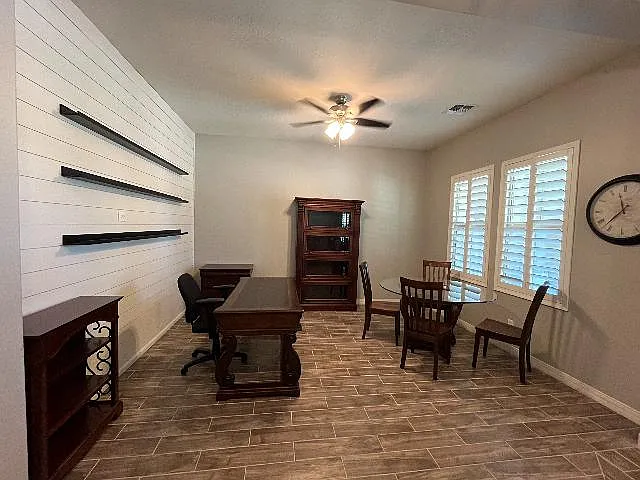 Move in ready office. But honestly, if you work from home--you might just want to set up shop out by the pool. You choose.