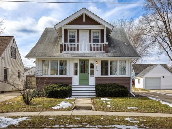 213 S Francis St, Brillion, WI 54110