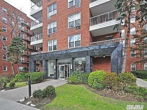 1st image of 4265 Kissena Blvd APT 407