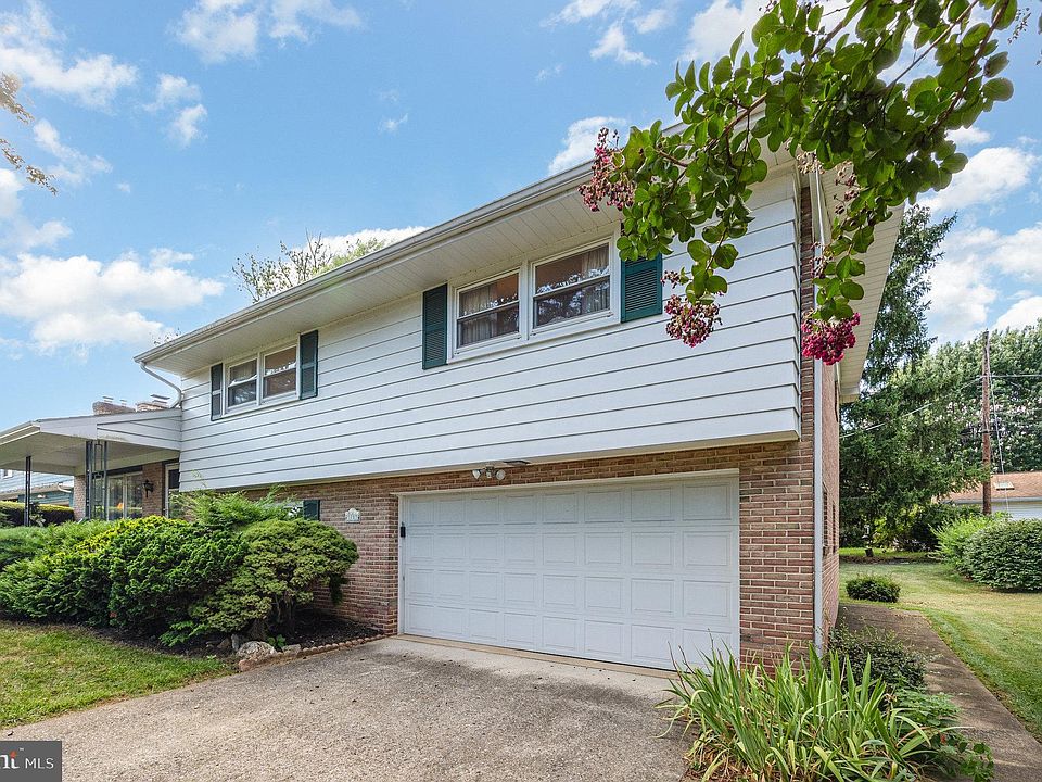 1711 Cedar Cliff Dr, Camp Hill, PA 17011 | Zillow