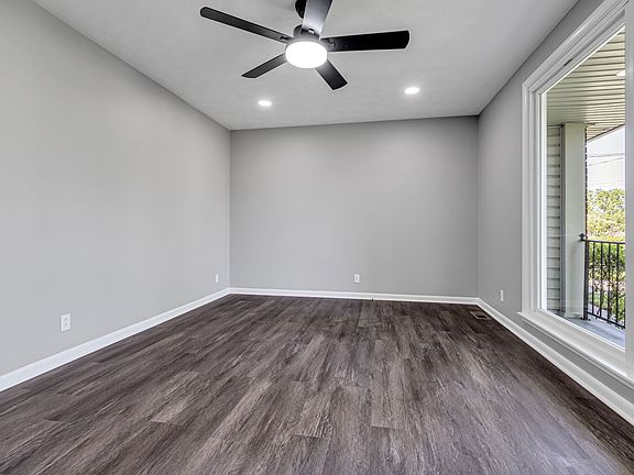 5th image of 513 Galesburg Ct