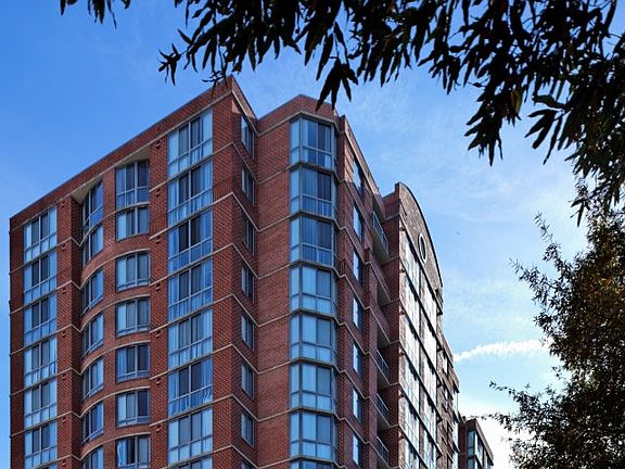 2nd image of 1401 N Taft St #2_0949