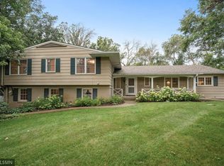 23 N Oaks Rd, North Oaks, MN 55127