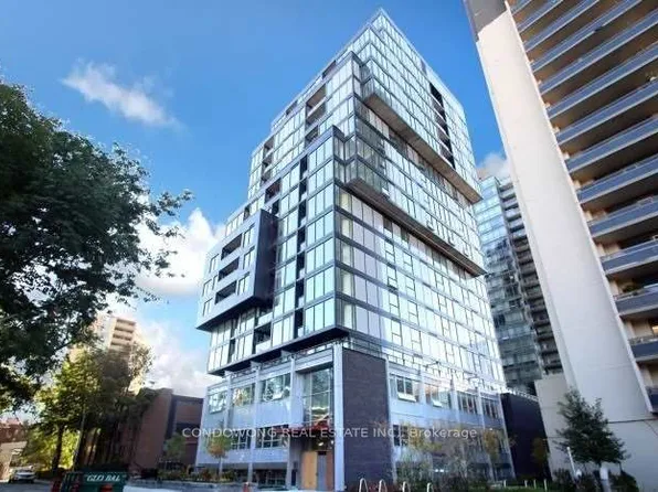 17 Dundonald St #905, Toronto, ON M4Y 0E4