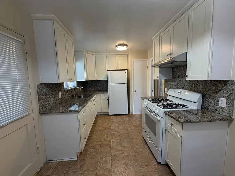 635 Partridge Ave #A — Photo 3