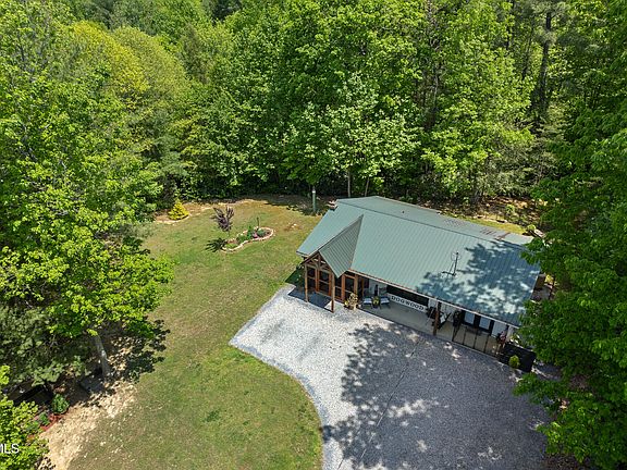 3rd image of 405 Morgan Branch Ln