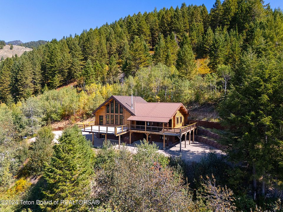 1st image of 651 Upper Stewart Creek Rd