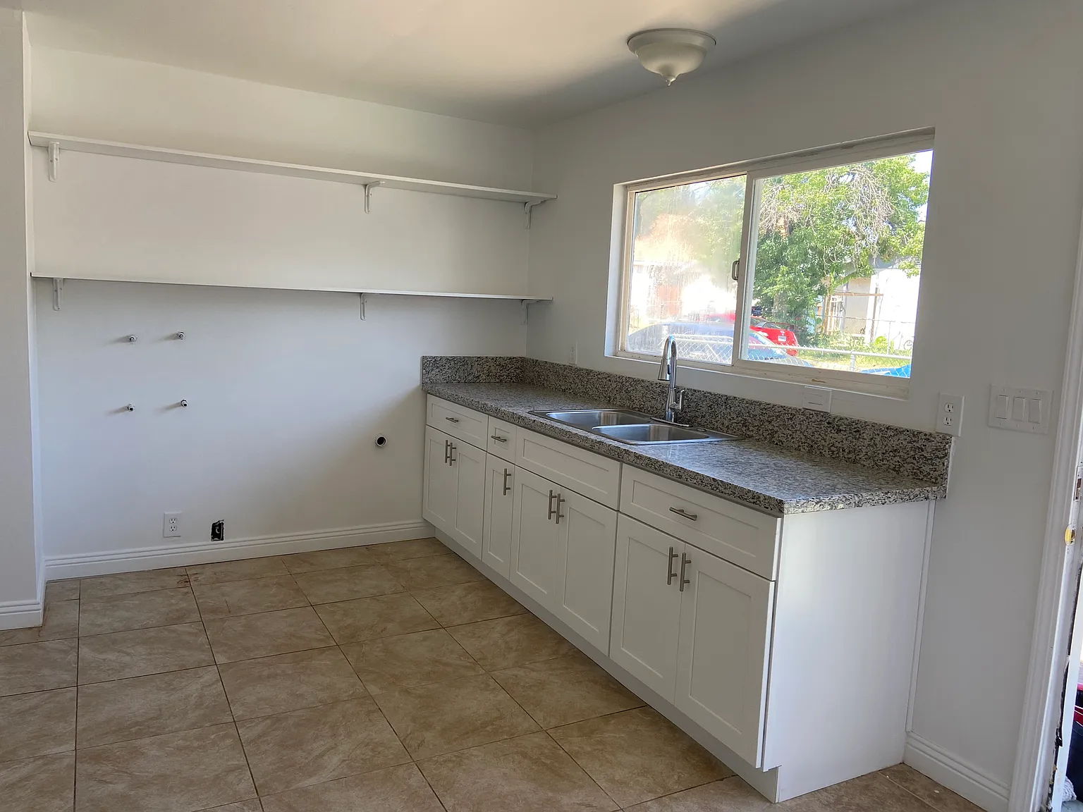1116 Vista St — Photo 3