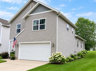 1250 Highland Hl, Lowell, MI 49331