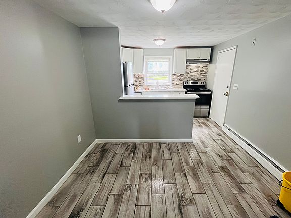 3rd image of 1287 Quinnipiac Ave #18A