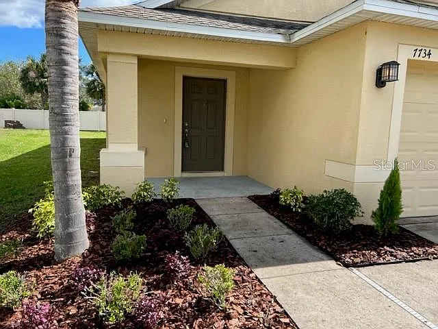 3 bed, 2.0 bath, 1340 sqft, $1,995 — Photo 3