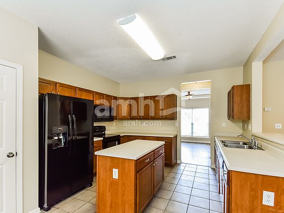 4th image of 9276 Speerberry Ln
