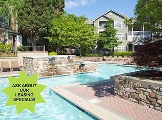 5015 Addison Cir, Addison, TX 75001