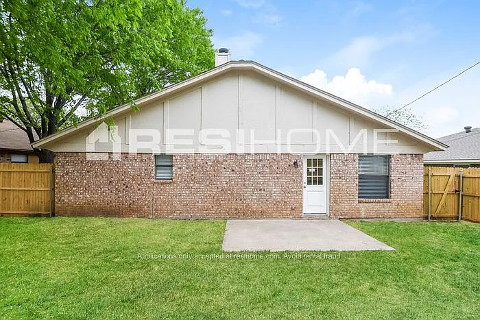 623 Allencrest Dr — Photo 13