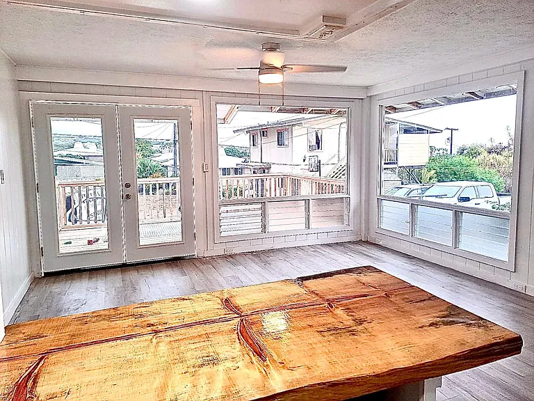 Kalani St — Photo 3