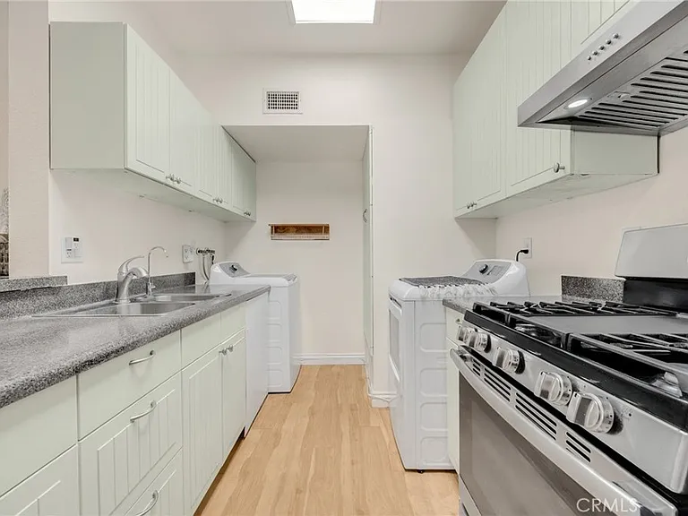 2630 Andover Ave #4B — Photo 21