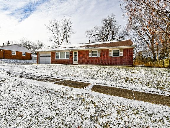 2nd image of 2805 Chinook Ln