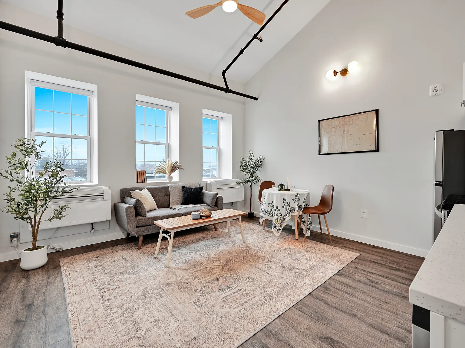 Fleetwood Lofts — Photo 3