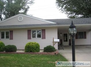 84 Dogwood Dr, Levittown, PA 19055