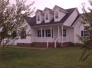 335 Cessna Cir, Winchester, TN 37398