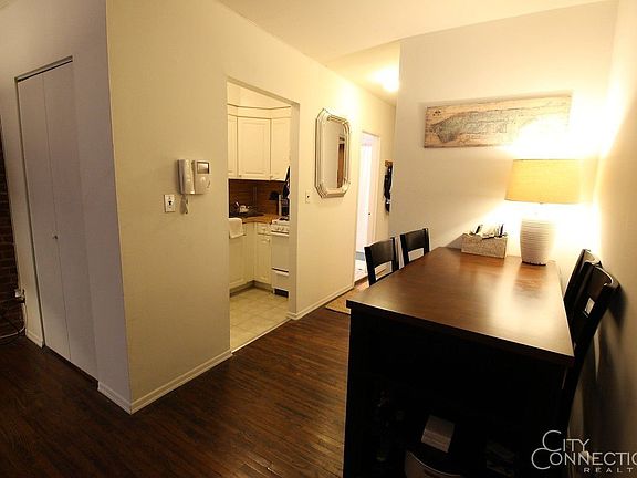 3rd image of 319 E 53rd St APT 2C