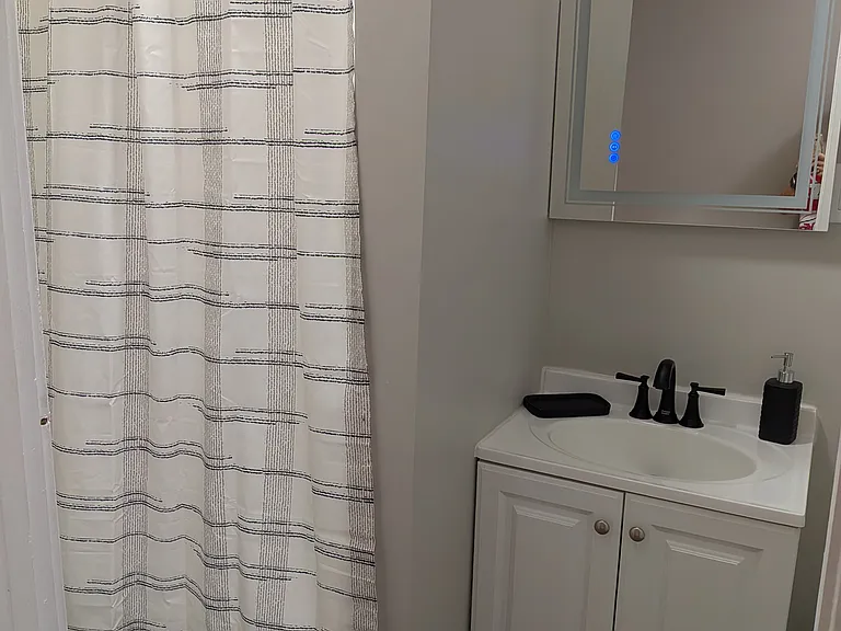 1011 Brooklyn Ave #1S — Photo 9