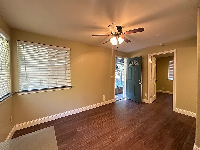2932 Alder Dr — Photo 6