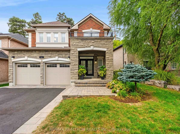 32 Abilene Ct, Richmond Hill, ON L4C 0S6