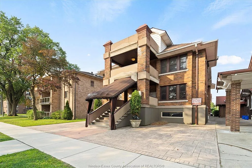 1 bed, $1,595 — Photo 1