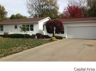 401 N Maple St, Abingdon, IL 61410