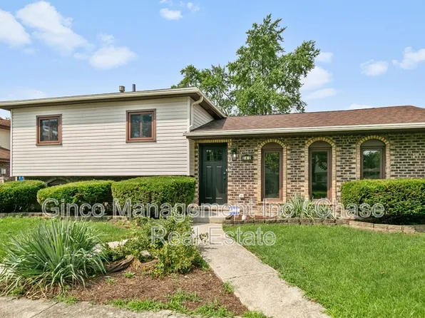 242 S Harper Ave, Glenwood, IL 60425