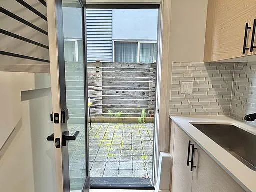4526 Delridge Way SW — Photo 5