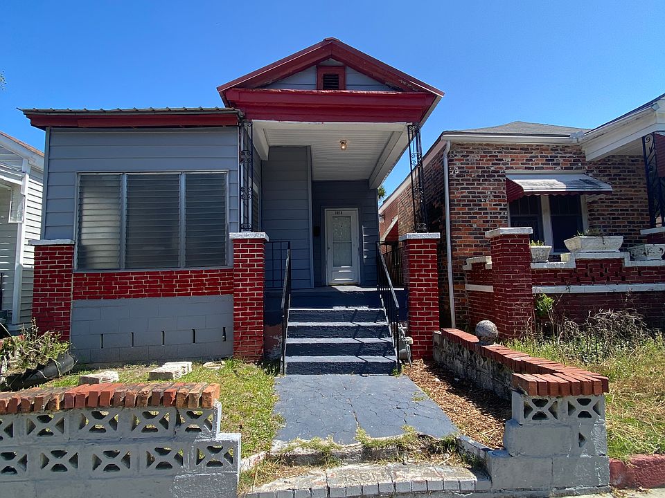 1st image of 1018 W 37th St