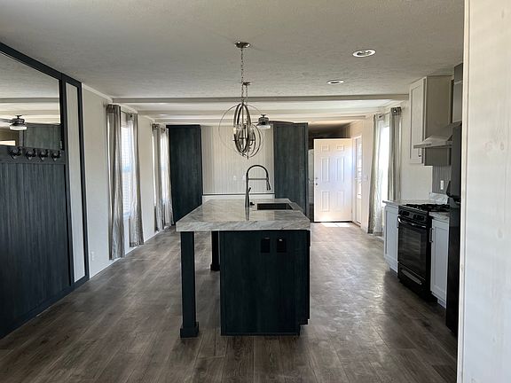 2nd image of 298 Tamarack Blvd #298