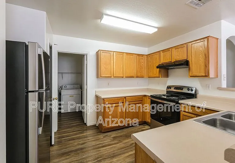 1816 S 106th Ln — Photo 18