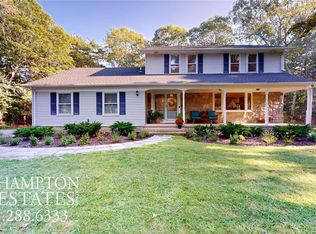 21 Bellows Terrace Rd, Hampton Bays, NY 11946