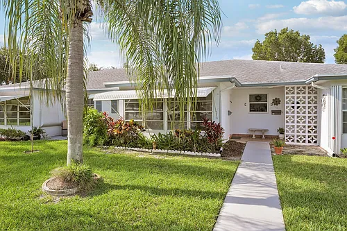 1142 Circle Ter W #C Photo 1 1142 Circle Ter W #C Photo 1