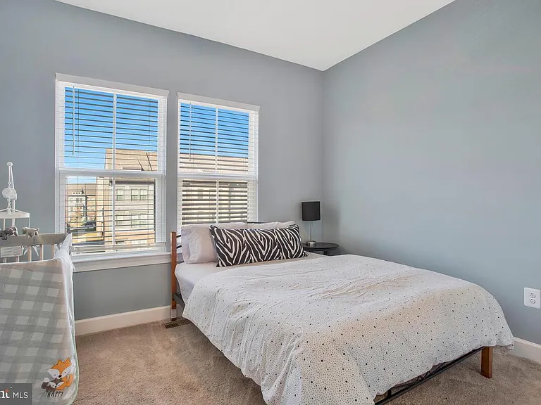 130 Capital Ct — Photo 30