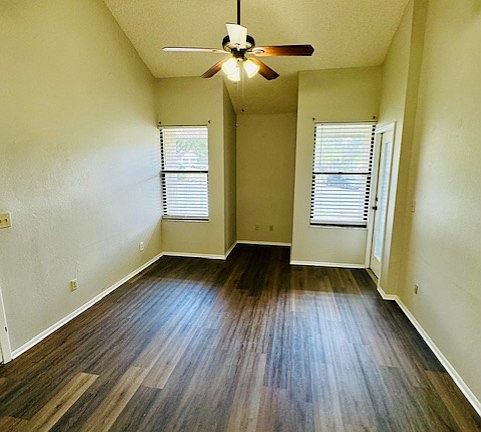 3rd image of 2049 San Marcos Dr SE APT 120