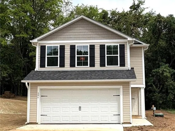 606 Tussey St, Lexington, NC 27292