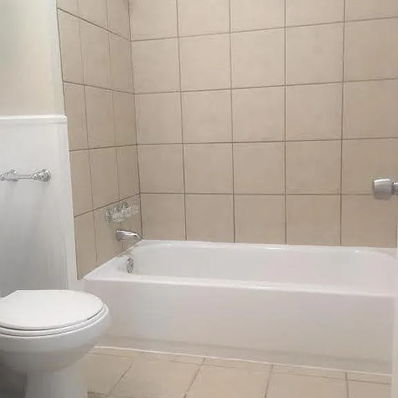 902 Darlington Way SW #B — Photo 28