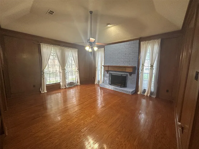 14707 Treborway Dr — Photo 6