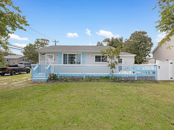 100 Wildwood Ave, Villas, NJ 08251