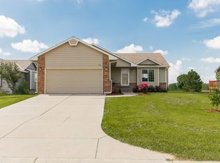 121 W Capstone Ct, Andover, KS 67002