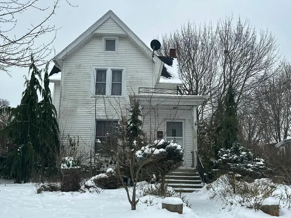 306 E Kilbuck St, Tecumseh, MI 49286