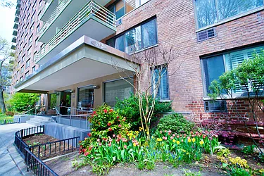 Rented by REALTY ONE GROUP FIRST